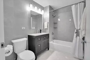 2 E Erie St, Chicago, IL 60611 - Photo 12
