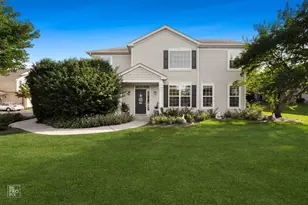 10073 Cummings St, Huntley, IL 60142 - Photo 1