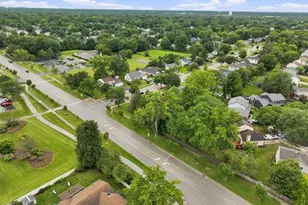 1600 Cambourne Ln, Schaumburg, IL 60194 - Photo 34