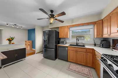 743 Delphia Avenue, Elk Grove Village, IL 60007 - Photo 6