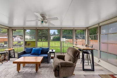 743 Delphia Avenue, Elk Grove Village, IL 60007 - Photo 12