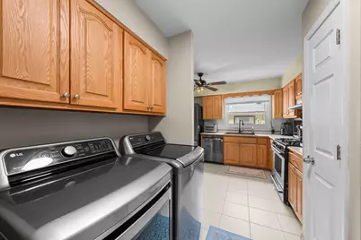 743 Delphia Avenue, Elk Grove Village, IL 60007 - Photo 14