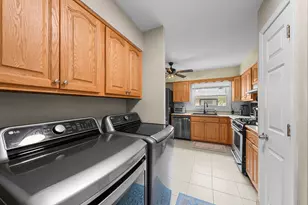 743 Delphia Ave, Elk Grove Village, IL 60007 - Photo 14