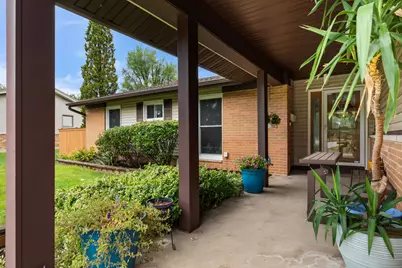 743 Delphia Avenue, Elk Grove Village, IL 60007 - Photo 2