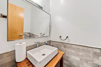 2455 W Ohio Street #8E, Chicago, IL 60612 - Photo 32