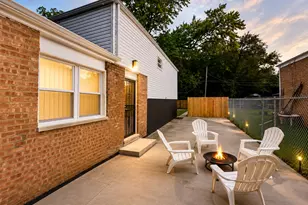 8820 S Princeton Ave, Chicago, IL 60620 - Photo 2