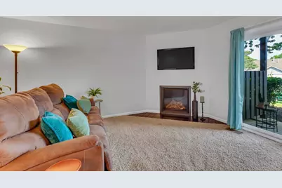 1374 Williamsburg Drive #B1, Schaumburg, IL 60193 - Photo 6