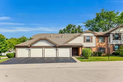 1374 Williamsburg Drive #B1, Schaumburg, IL 60193 - Photo 2