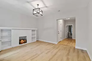918 W Sunnyside Ave, Chicago, IL 60640 - Photo 6