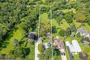 5S454 Radcliff Rd, Naperville, IL 60563 - Photo 4