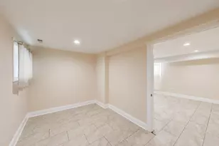7643 S Eberhart Ave, Chicago, IL 60619 - Photo 34