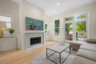 331 W Evergreen Ave, Chicago, IL 60610 - Photo 12