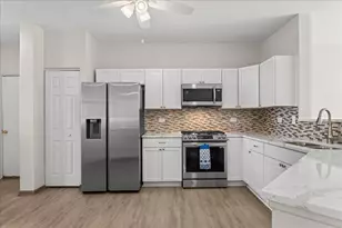 413 Cascade Ln, Oswego, IL 60543 - Photo 8