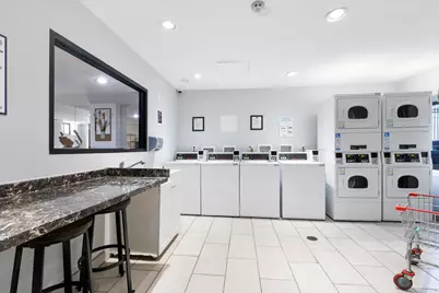 6001 N Kenmore Avenue #206, Chicago, IL 60660 - Photo 12
