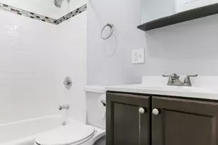 6001 N Kenmore Ave, Chicago, IL 60660 - Photo 8