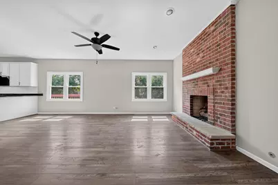17 Chapel Hill Court, Westmont, IL 60559 - Photo 8