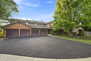 981 West Ct, Naperville, IL 60563 - Photo 1