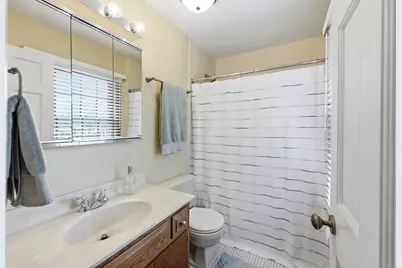 1222 Biscayne Drive, Elk Grove Village, IL 60007 - Photo 24