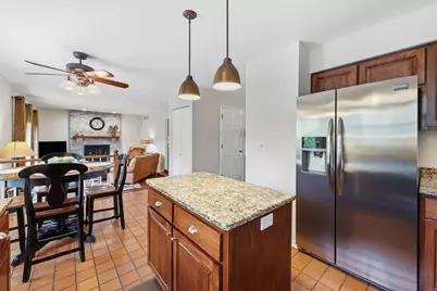 1222 Biscayne Drive, Elk Grove Village, IL 60007 - Photo 10