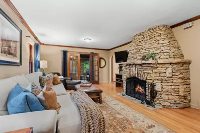 28W670 Batavia Road, Warrenville, IL 60555 - Photo 2