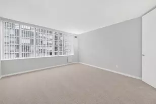 233 E Erie St, Chicago, IL 60611 - Photo 10