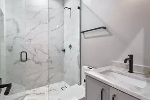 3754 W Sunnyside Ave, Chicago, IL 60625 - Photo 24