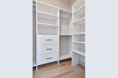 3754 W Sunnyside Avenue, Chicago, IL 60625 - Photo 16