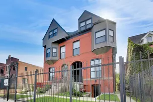 3330 S Indiana Ave, Chicago, IL 60616 - Photo 2