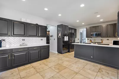 2597 Barnhart Street, West Chicago, IL 60185 - Photo 8