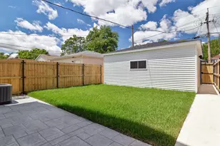 5000 W Argyle St, Chicago, IL 60630 - Photo 30