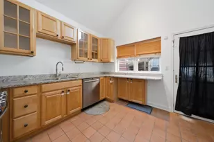 2100 N Damen Ave, Chicago, IL 60647 - Photo 4