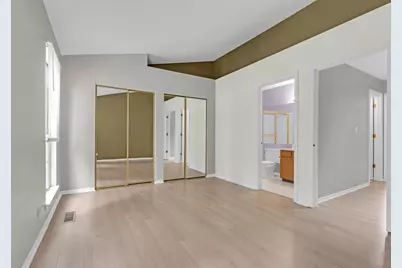 1126 Regency Drive, Schaumburg, IL 60193 - Photo 18