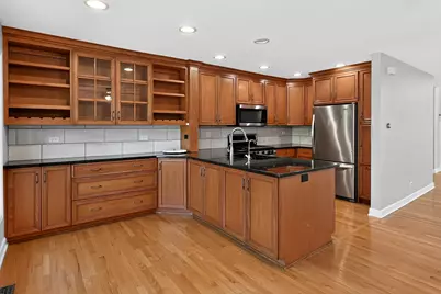22W132 Butterfield Road, Glen Ellyn, IL 60137 - Photo 6