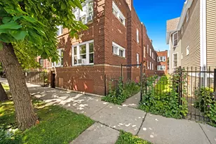 2838 N Albany Ave, Chicago, IL 60618 - Photo 1