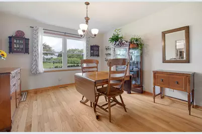 15N133 Shirewood Farm Road, Hampshire, IL 60140 - Photo 8