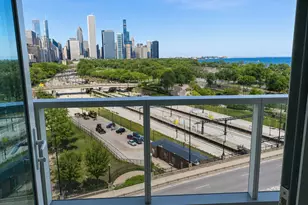1201 S Prairie Ave, Chicago, IL 60605 - Photo 2