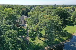 24092 W Old Oak Dr, Mundelein, IL 60060 - Photo 44