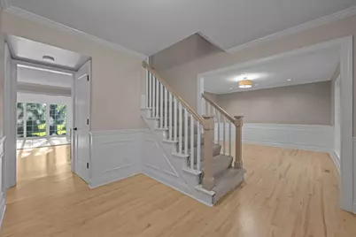 550 Longmeadow Circle, Saint Charles, IL 60174 - Photo 4