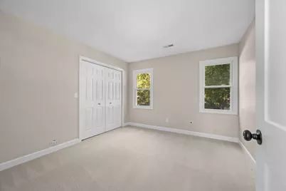 550 Longmeadow Circle, Saint Charles, IL 60174 - Photo 34