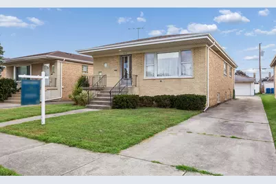 648 Escanaba Avenue, Calumet City, IL 60409 - Photo 2