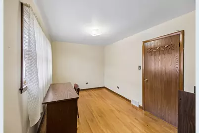 648 Escanaba Avenue, Calumet City, IL 60409 - Photo 14