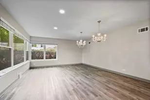 3001 W Chase Ave, Chicago, IL 60645 - Photo 6