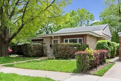 3001 W Chase Avenue, Chicago, IL 60645 - Photo 1