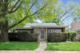 3001 W Chase Ave, Chicago, IL 60645 - Photo 2