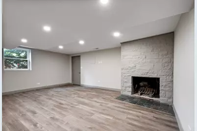 3001 W Chase Avenue, Chicago, IL 60645 - Photo 24