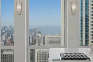 111 E Chestnut St, Chicago, IL 60611 - Photo 30