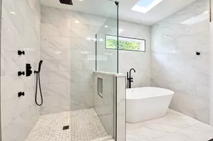 3730 N Albany Ave, Chicago, IL 60618 - Photo 22