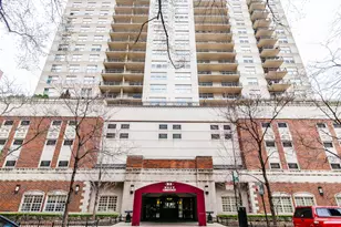 21 W Chestnut St, Chicago, IL 60610 - Photo 1