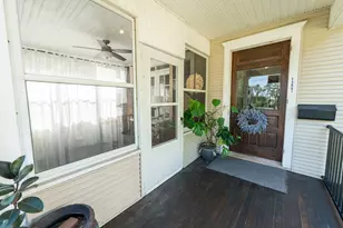 1227 W Stephenson St, Freeport, IL 61032 - Photo 2