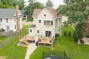 1227 W Stephenson St, Freeport, IL 61032 - Photo 32